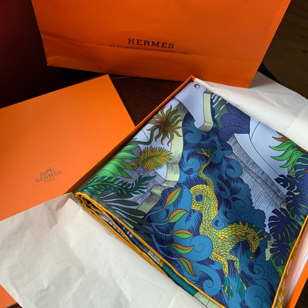 Hermès scarf